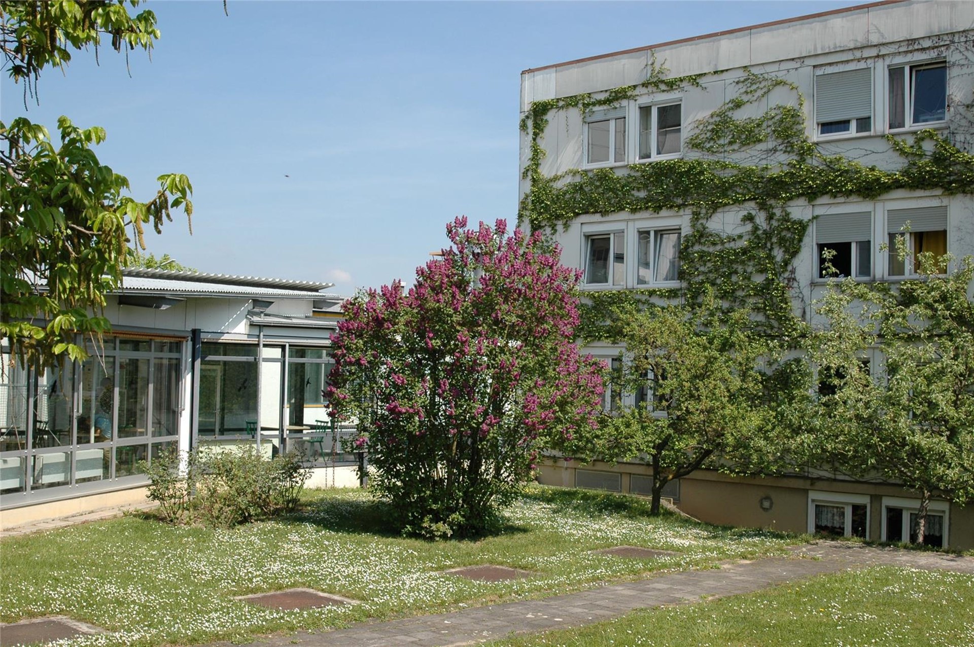 Standort der Caritas in der Hugo-Wolf-Straße 20